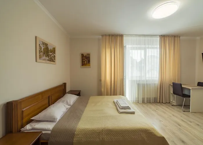 Апарт-отель Zhanna Park 3*