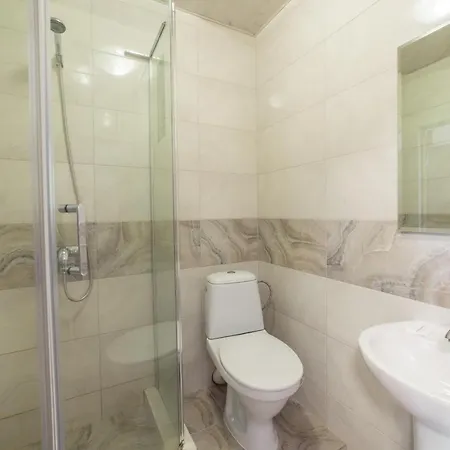 Zhanna Park Aparthotel