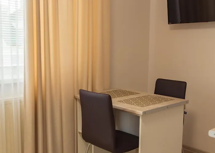 Zhanna Park Aparthotel 3*
