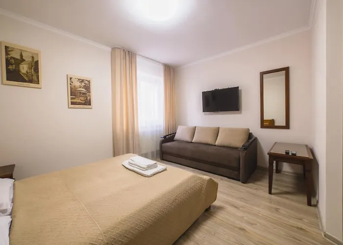 Aparthotel Zhanna Park 3*