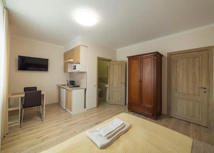 Zhanna Park Aparthotel