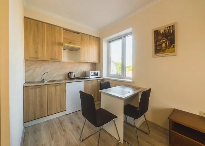 Aparthotel Zhanna Park 3*